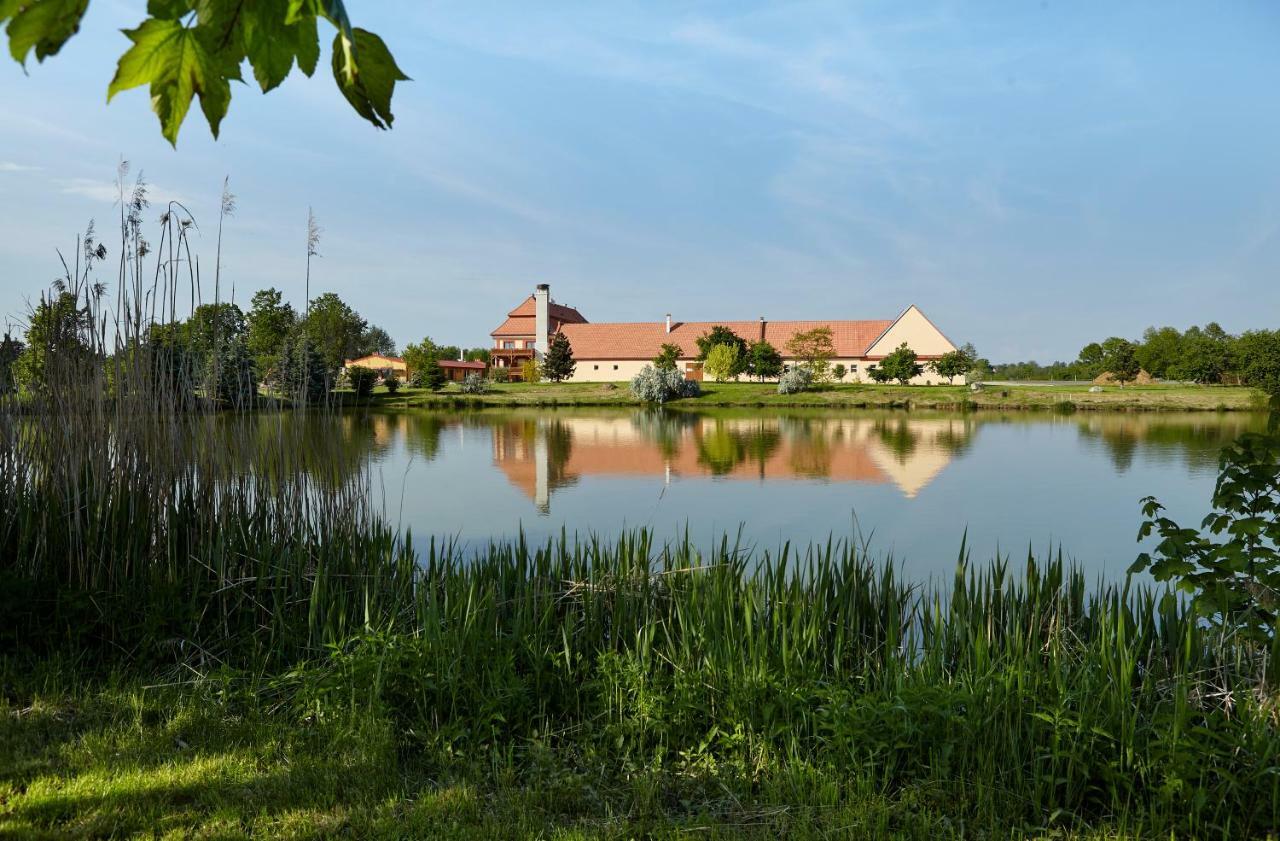 Residence Safari Resort - Chateau Borovany  ภายนอก รูปภาพ